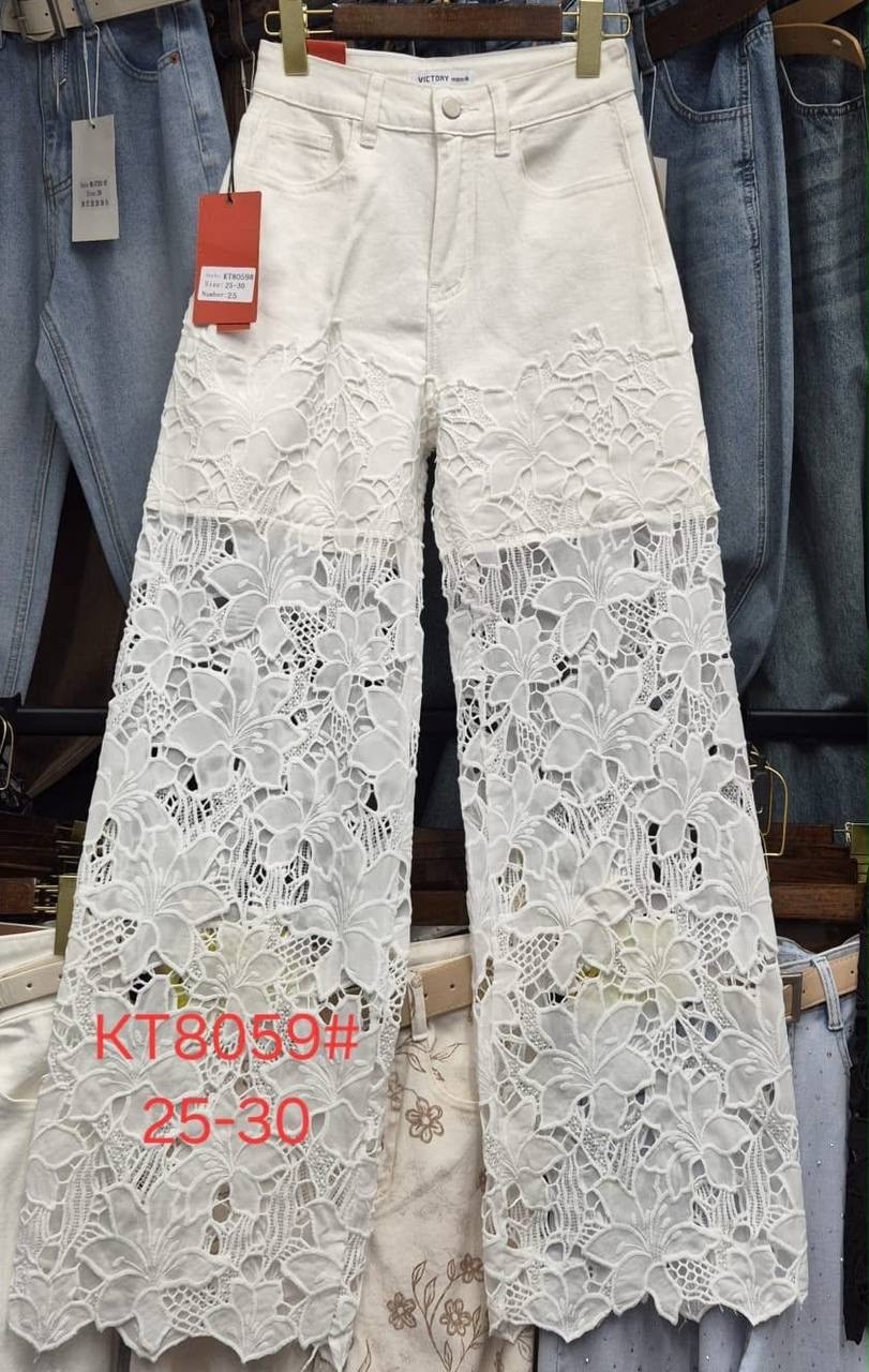 джинсы с кружевными вставками,джинсы с кружевами,женские джинсы с кружевной вставкой,женские джинсы,джинсы с кружевом