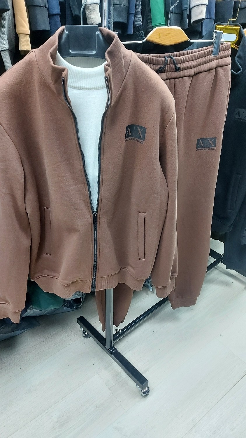 спортивный костюм armani,мужской спортивный костюм на флисе,костюм на флисе,спортивный костюм,спортивный костюм мужской
