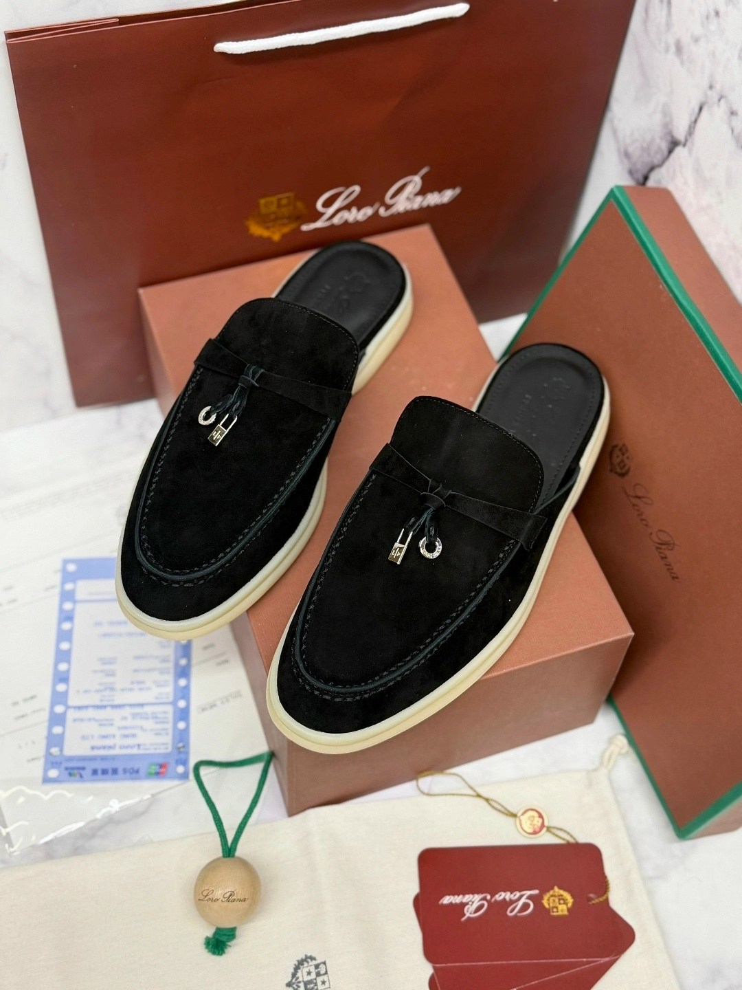 мюли loro piana,женские замшевые мюли loro piana голубые,,лоферы loro piana женские,loro piana лоферы