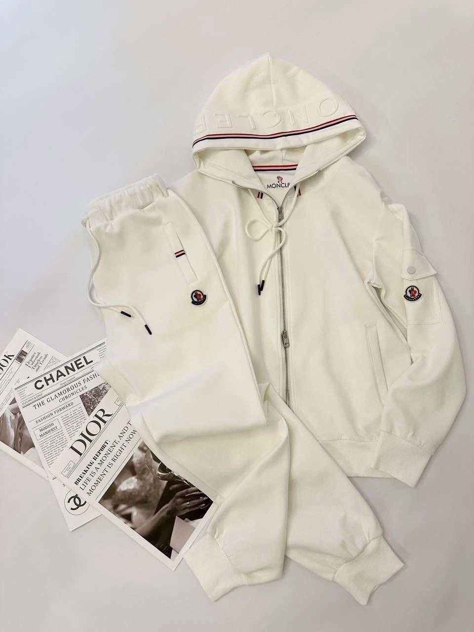 спортивный костюм moncler,костюм спортивный gucci,спортивный костюм монклер женский,спортивный костюм монклер,стильные костюмы