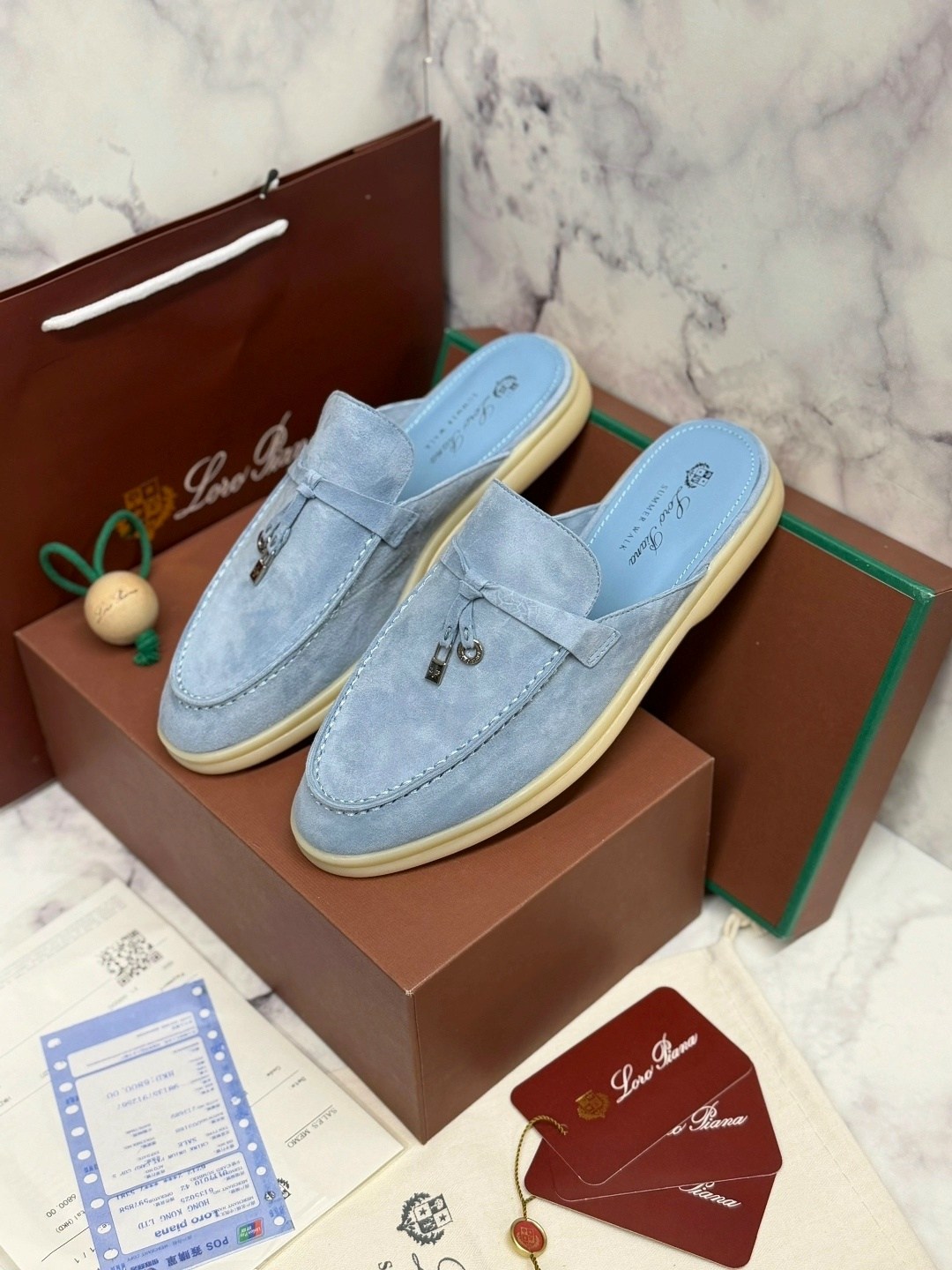 мюли loro piana,женские замшевые мюли loro piana голубые,,лоферы loro piana женские,loro piana лоферы