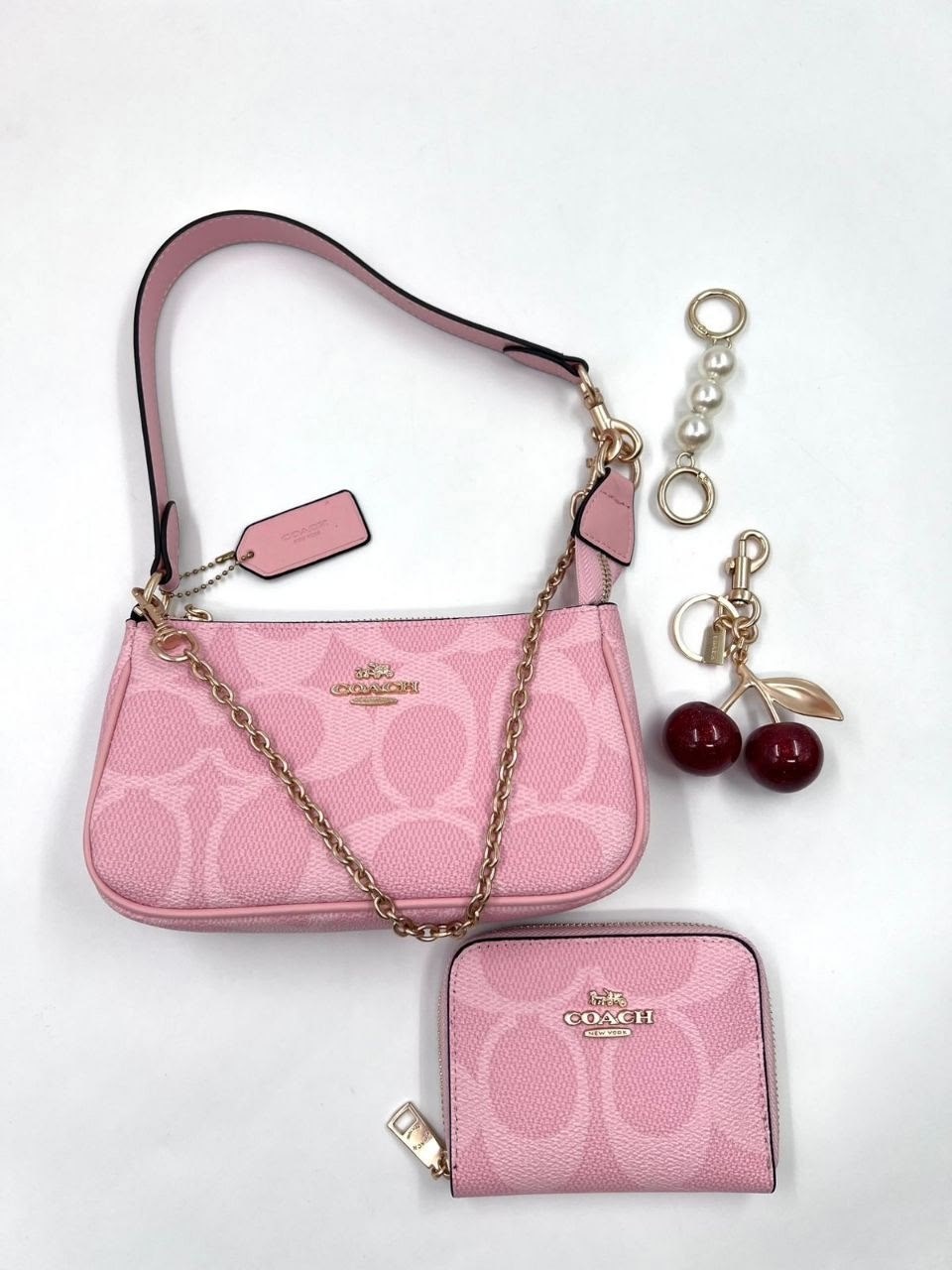сумка coach,розовая сумочка,сумка через плечо coach,сумка coach розовая,сумка женская coach coach
