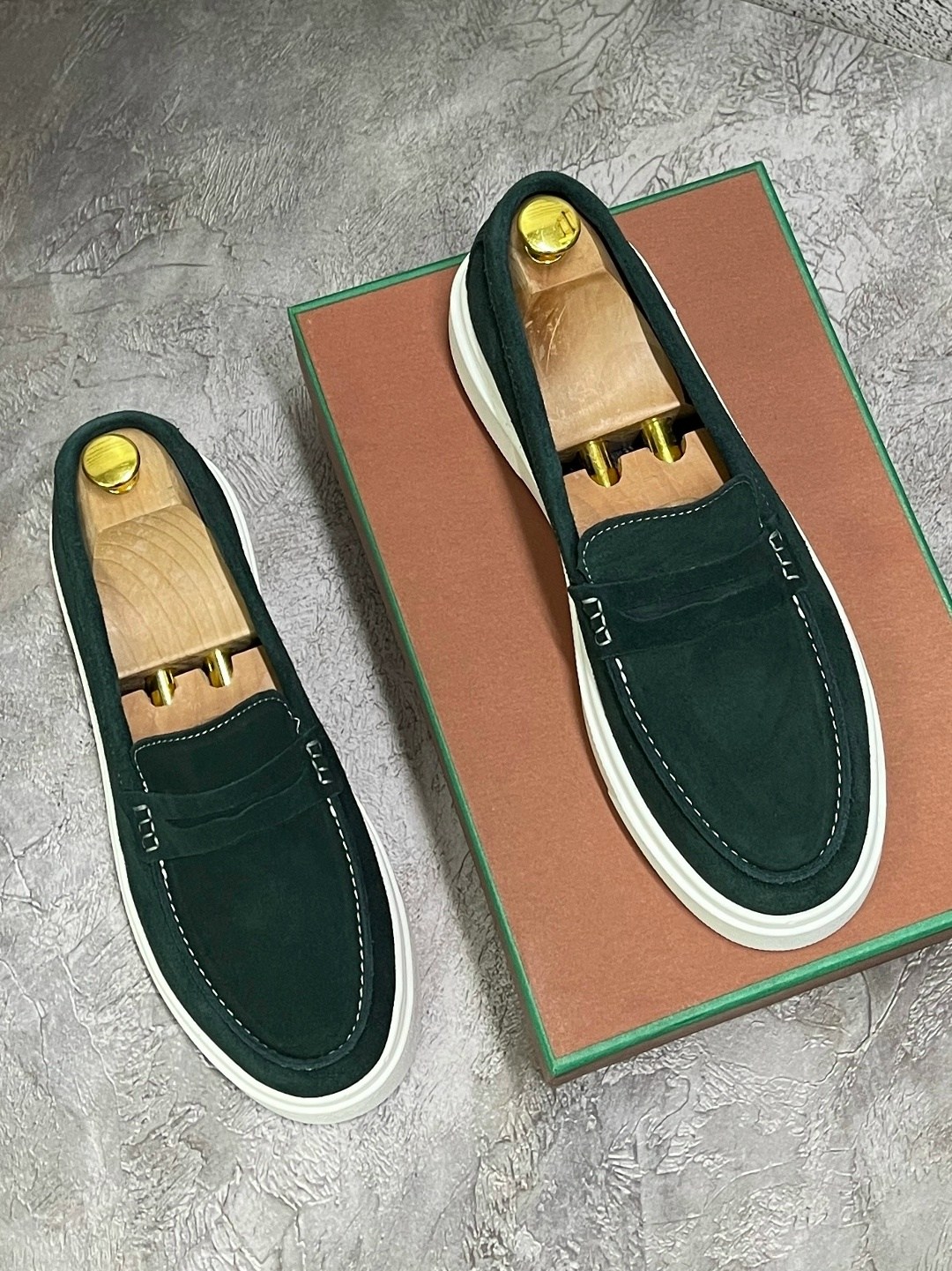 ,brunello cucinelli мужские лоферы,модные лоферы,мужские лоферы,лоферы мужские замшевые зеленые