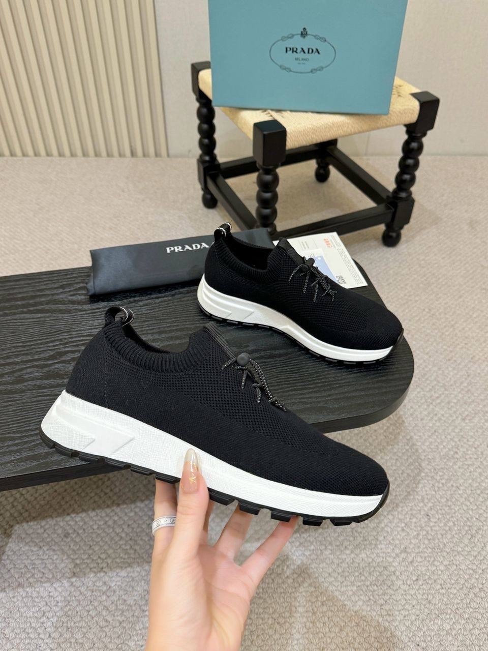 ,кроссовки prada,текстильные кроссовки prada,кроссовка мужской,мужской кроссовки
