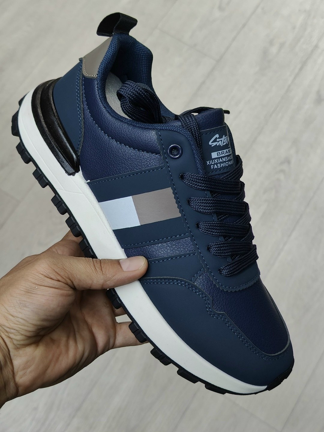 мужские кроссовки,кроссовка мужской,,кроссовки мужские adidas,кроссовки adidas