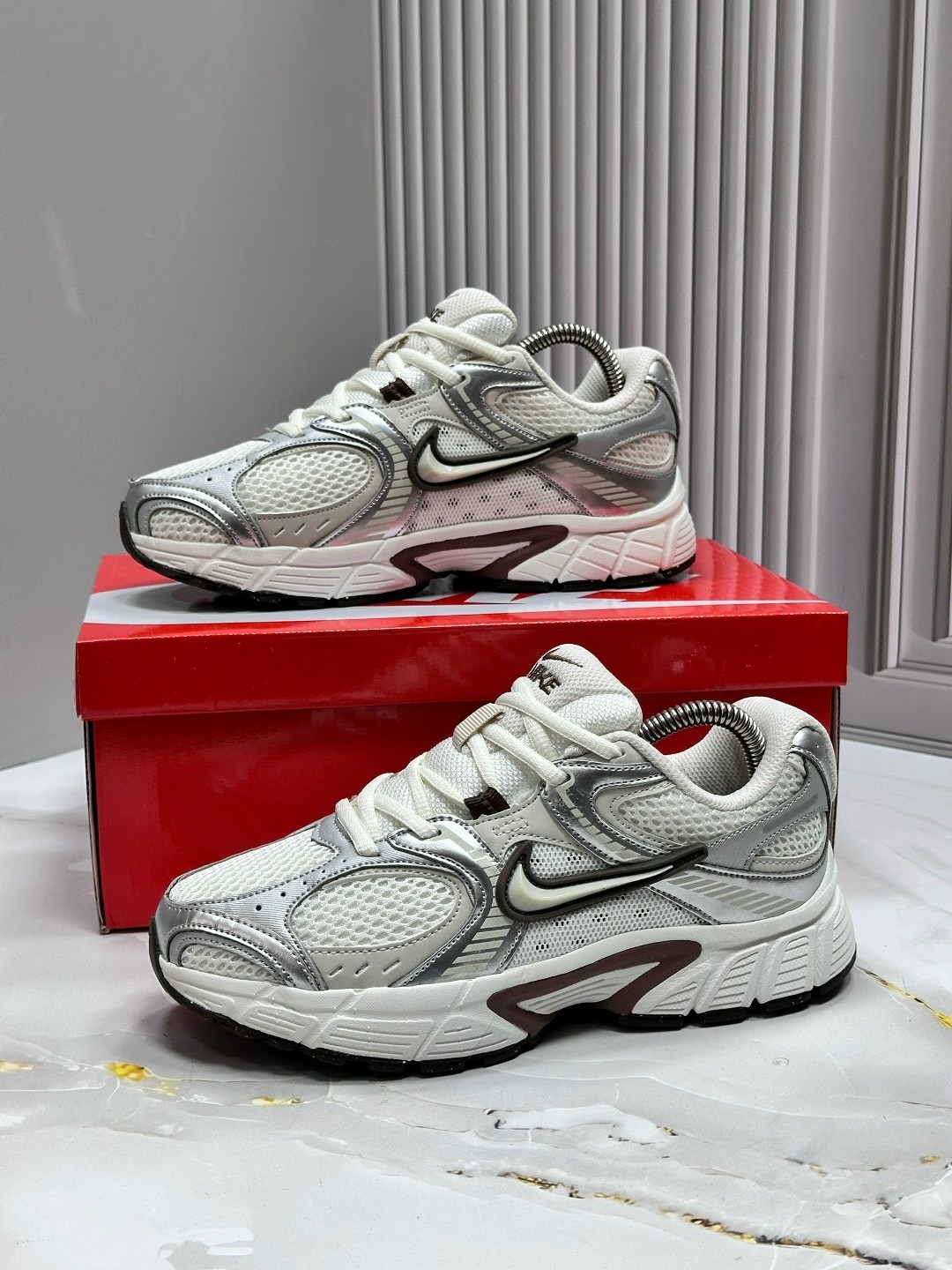 кроссовки nike v 5 rnr,nike кроссовки,кроссовки мужские женские,кроссовки nike v5 rnr,