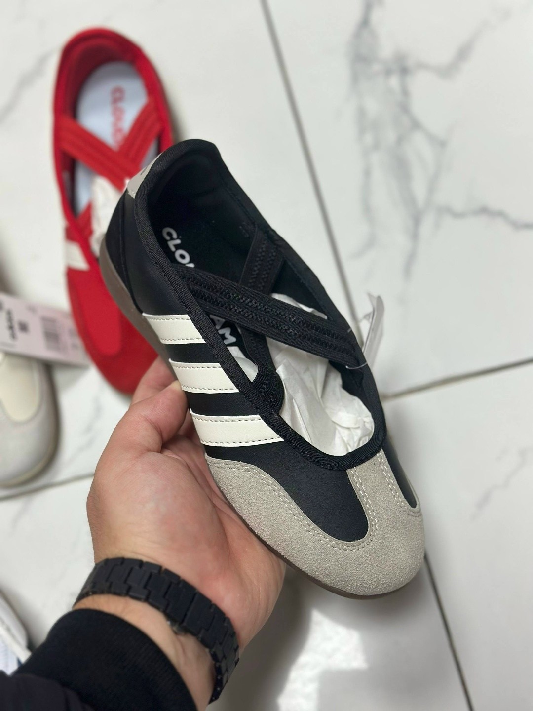 adidas кроссовки,,балетки adidas,женские кроссовки adidas,мужские кроссовки adidas