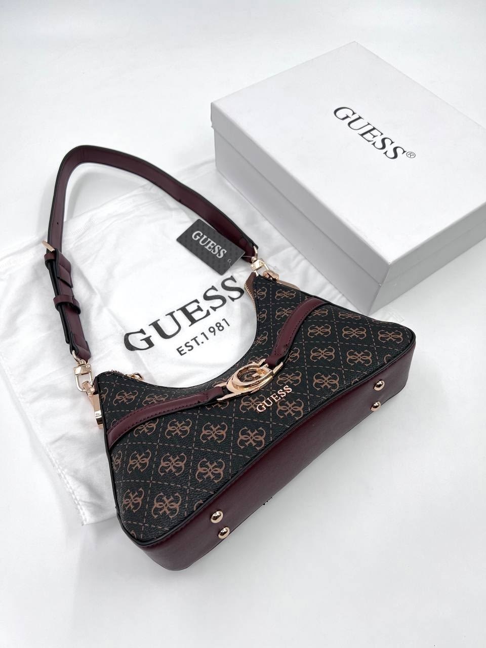 сумка женская guess,сумка guess,guess сумка на плечо,сумка guess сумка guess,guess сумка на плечо багет
