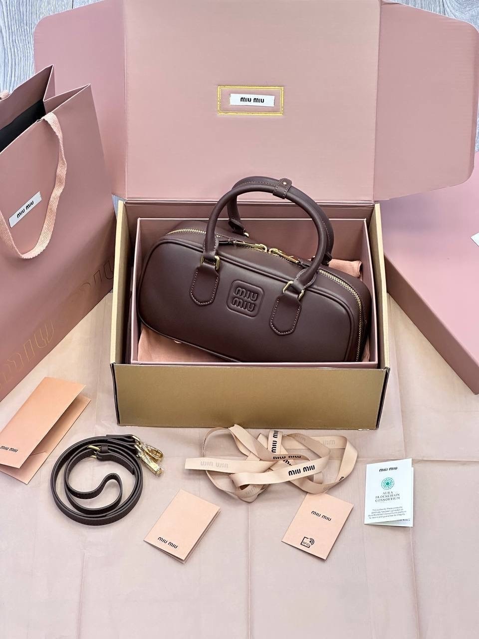 сумка miu miu,сумка miu miu женская,сумка,miu miu сумка на плечо,сумки миу миу