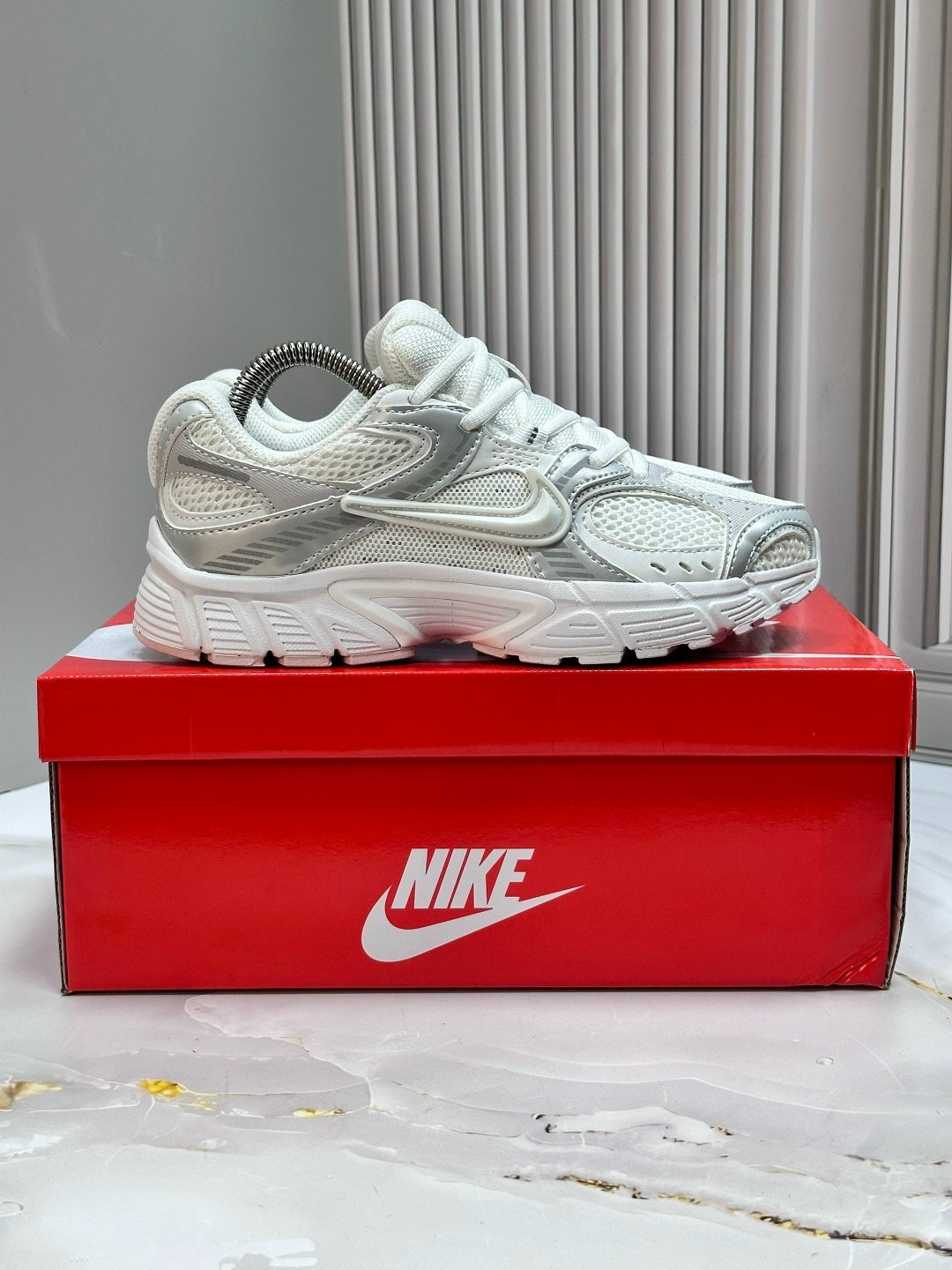 кроссовки nike,женские кроссовки nike,кроссовки nike v 5 rnr,белые кроссовки nike,кроссовки