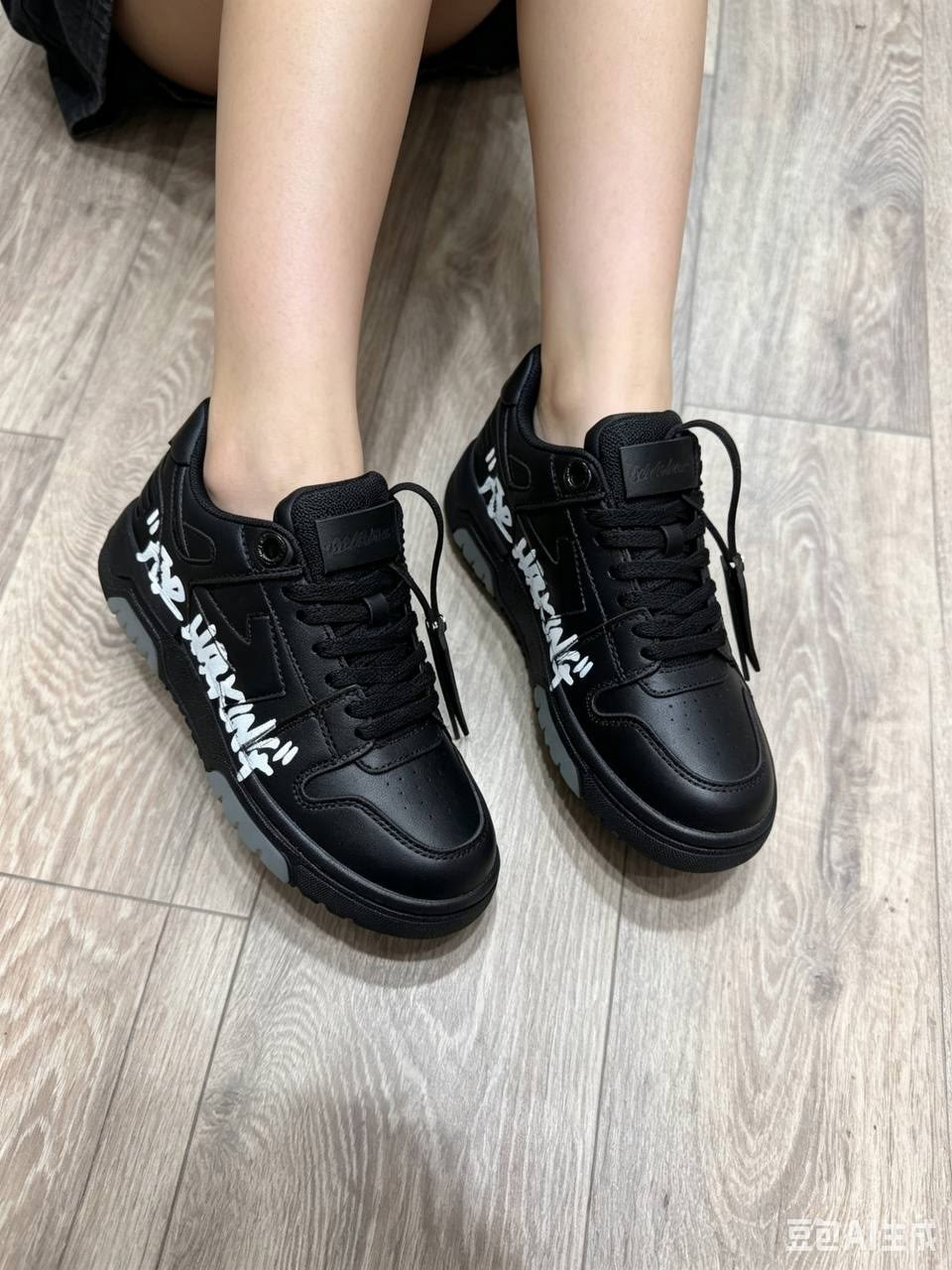 женские кроссовки,оригинальные кроссовки,низкие кроссовки,off white кроссовки,высокие кроссовки