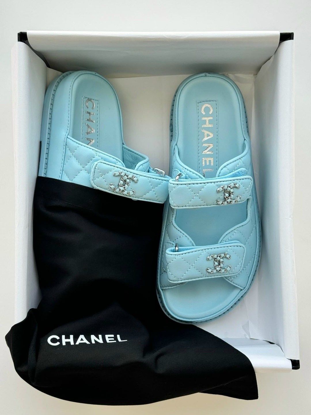 шлепанцы chanel,сандалии chanel,,шлепки шанель,женские шлепанцы