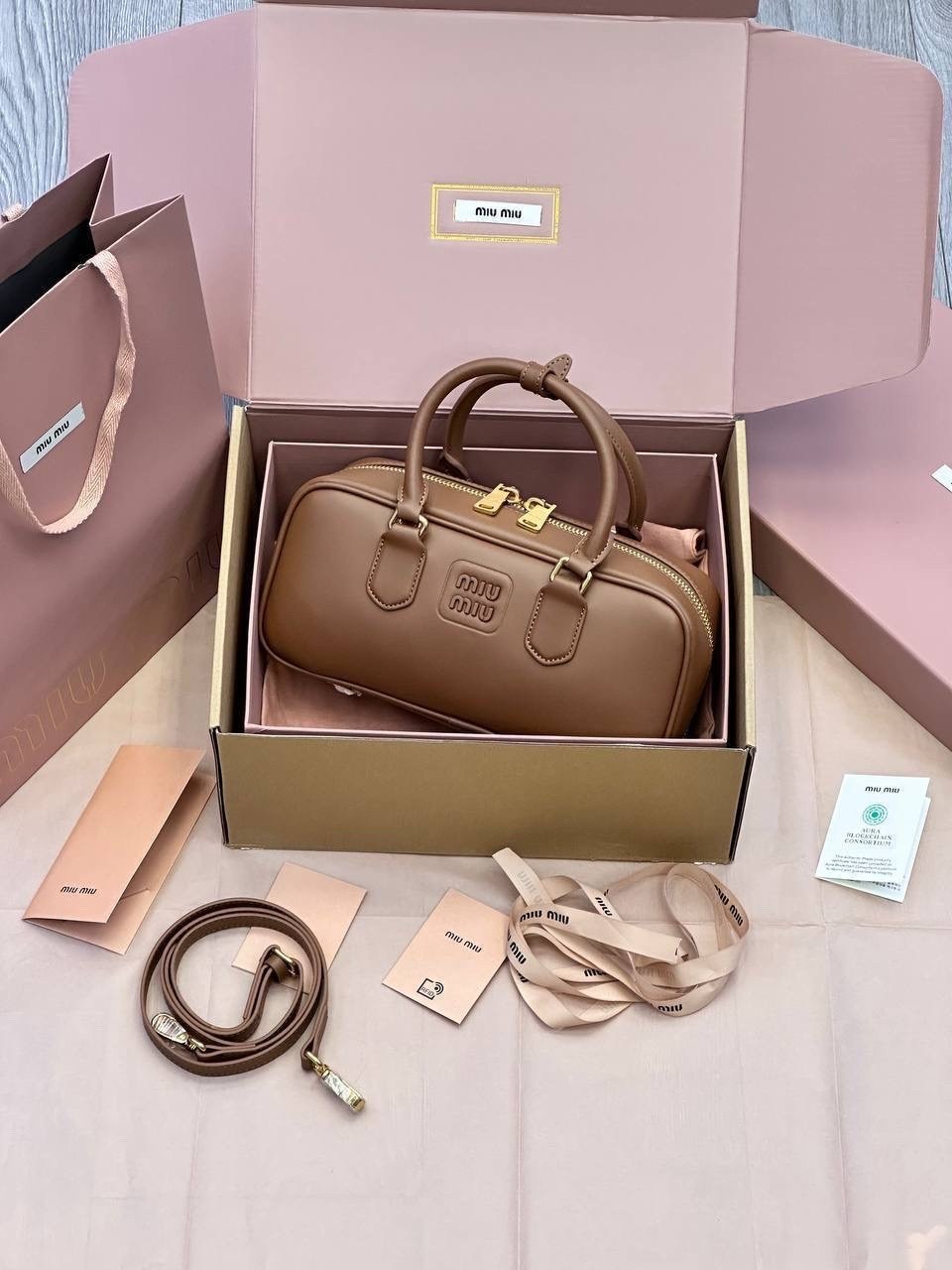 сумка miu miu,сумка miu miu женская,сумка,miu miu сумка на плечо,сумки миу миу