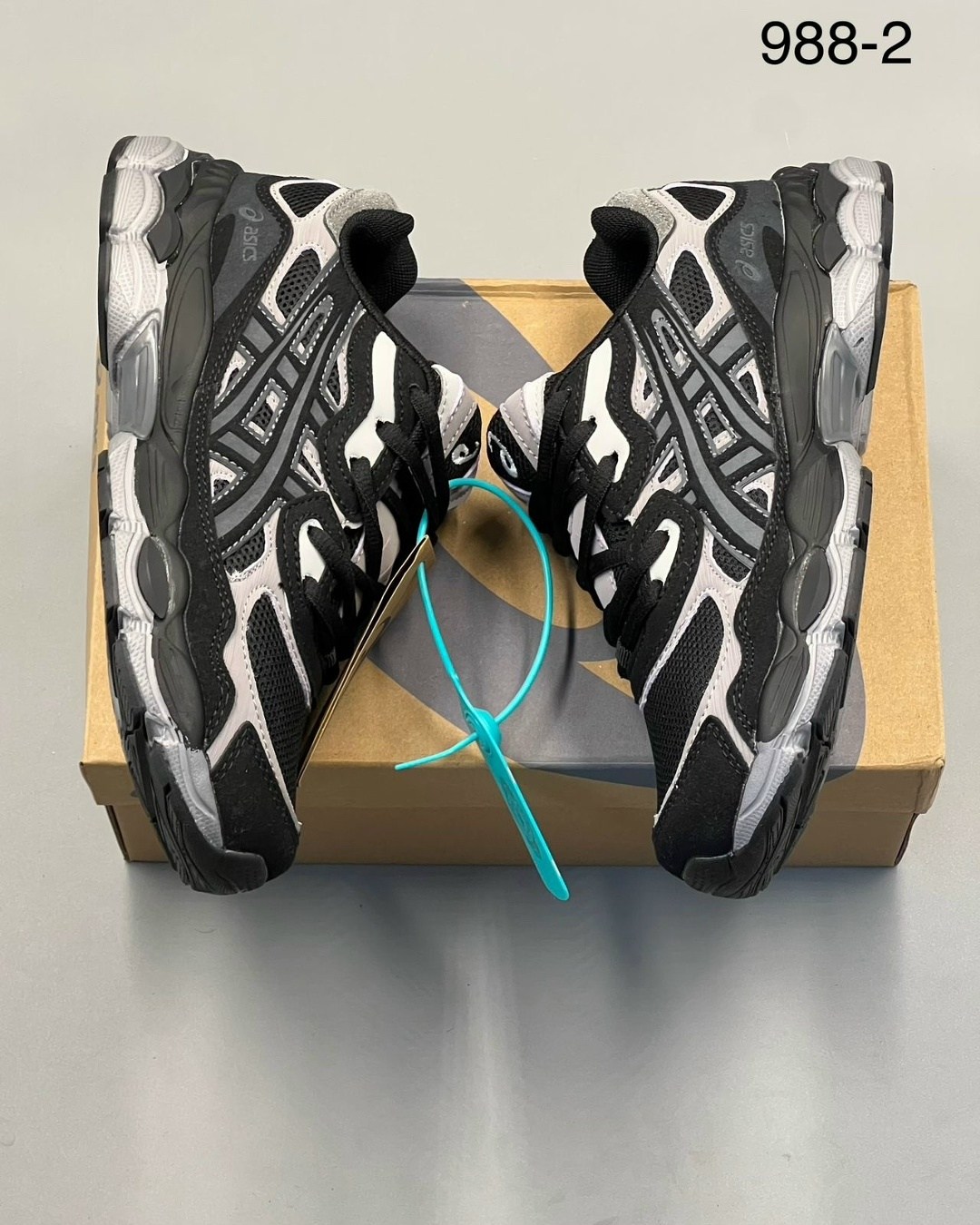 кроссовки asics gel-nyc,кроссовки asics gel,кроссовки asics,кроссовки мужские asics,кроссовки gel nyc black grey спортивная  asics