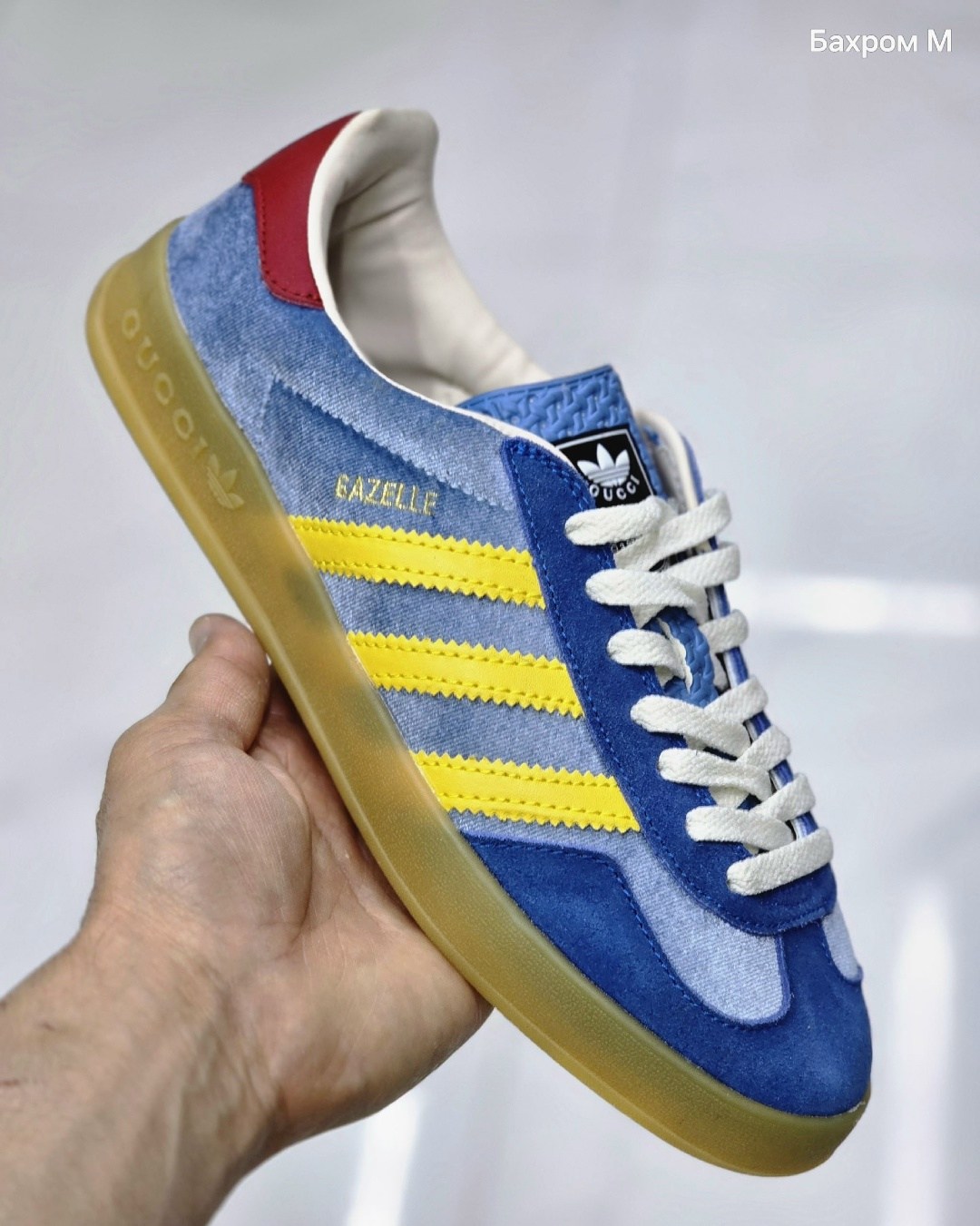 кроссовки adidas gucci x wmns gazelle 'gg monogram' коричневый,adidas gazelle gucci,кроссовки adidas gazelle gucci,adidas gucci мужские gazelle,gucci adidas collab sneakers gazelle collection