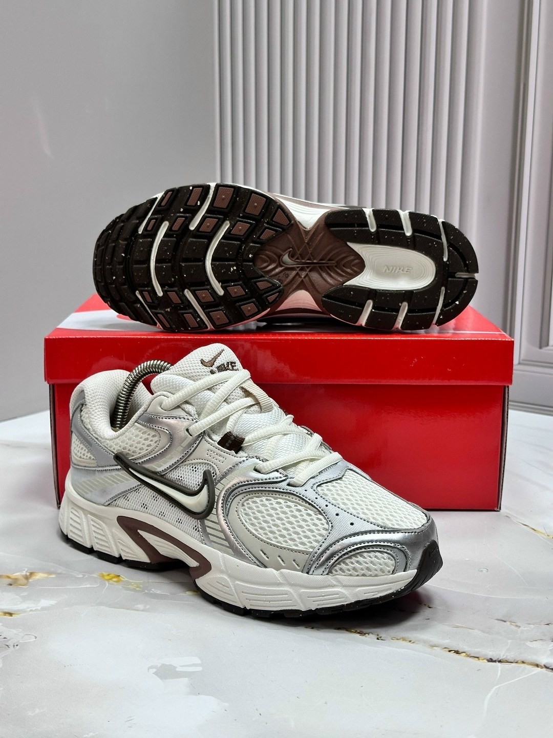 кроссовки nike v 5 rnr,nike кроссовки,кроссовки мужские женские,кроссовки nike v5 rnr,
