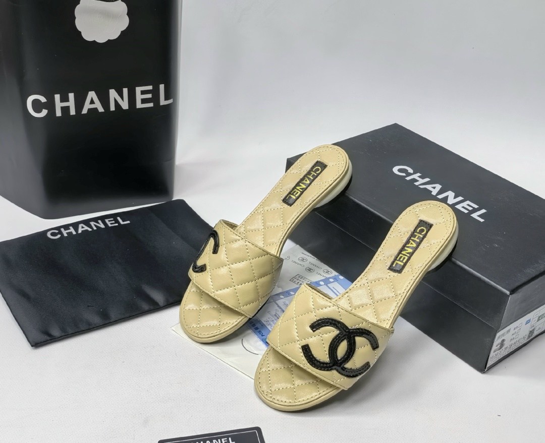 шлепанцы chanel,босоножки chanel,тапочки женские chanel,тапочки chanel,шлепки шанель женские