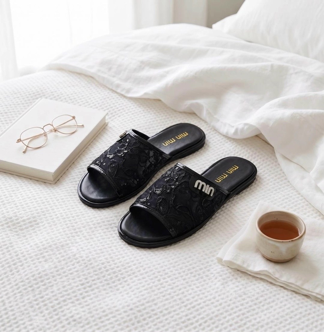 шлепанцы луи виттон,,louis vuitton shoes,женские шлепанцы,модные тапочки