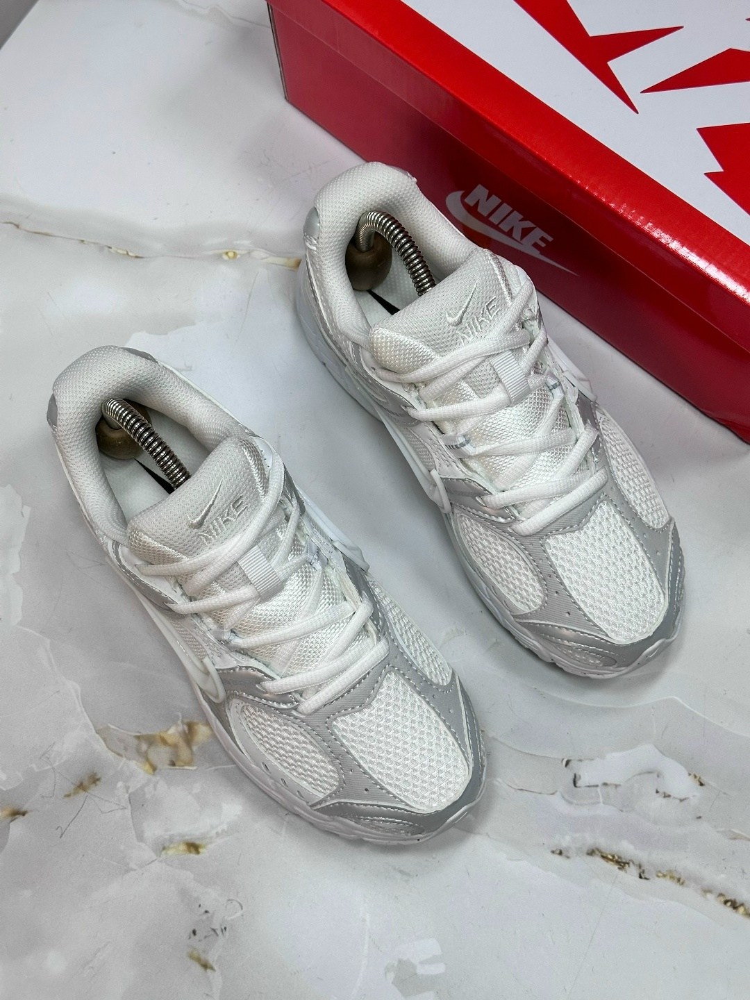 кроссовки nike,женские кроссовки nike,кроссовки nike v 5 rnr,белые кроссовки nike,кроссовки