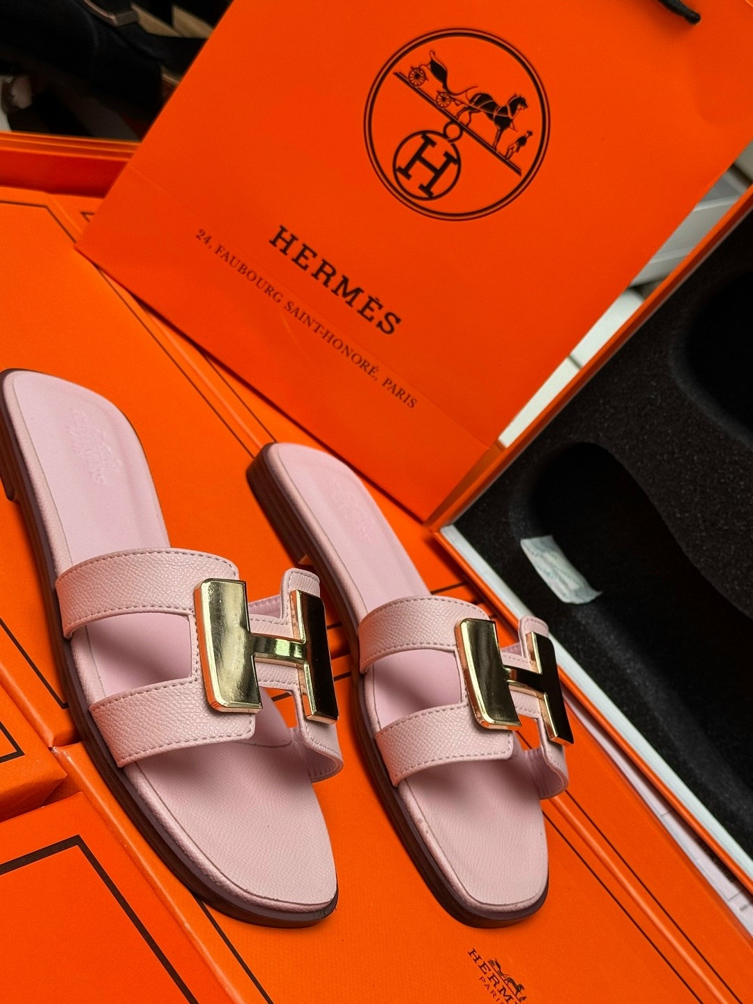 шлепки эрмес,шлепки эрмес розовые,шлепки эрмес оран,,шлепанцы hermes