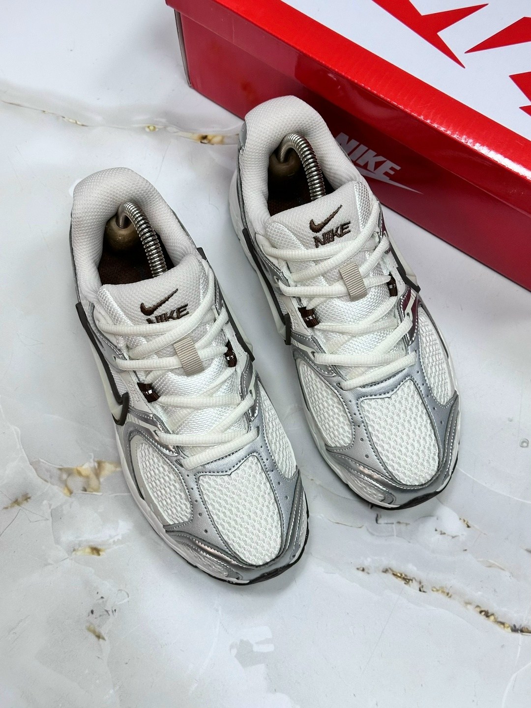 кроссовки nike v 5 rnr,nike кроссовки,кроссовки мужские женские,кроссовки nike v5 rnr,