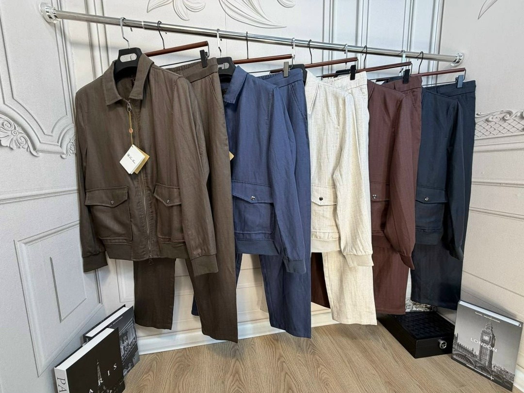 прогулочный костюм brunello cucinelli,костюм brunello cucinelli,костюм kiton,спортивный костюм brunello cucinelli