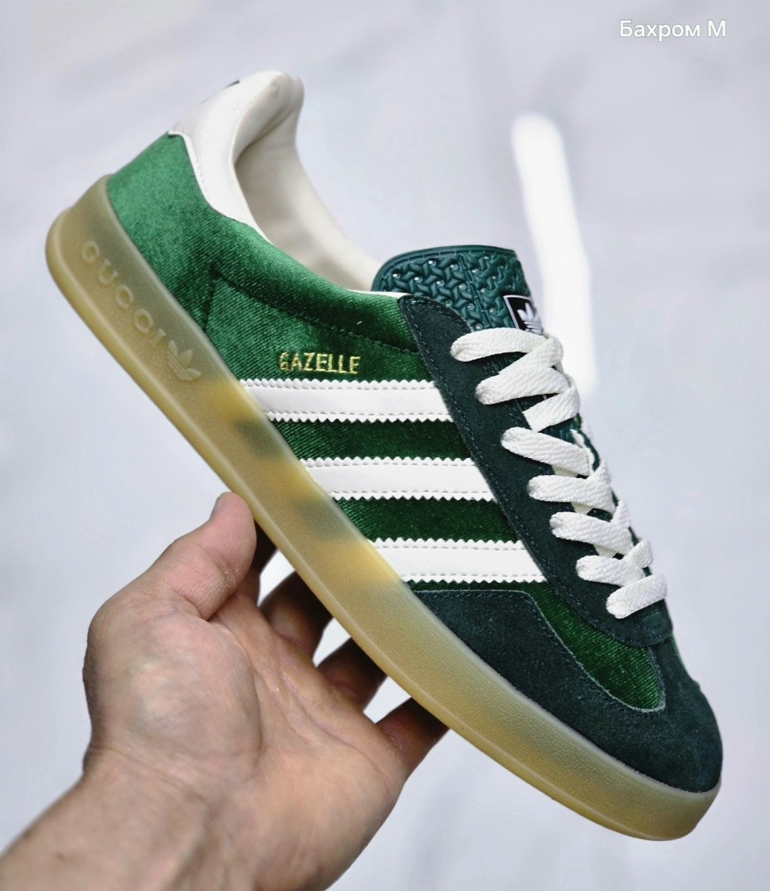 кроссовки adidas gucci x wmns gazelle 'gg monogram' коричневый,adidas gazelle gucci,кроссовки adidas gazelle gucci,adidas gucci мужские gazelle,gucci adidas collab sneakers gazelle collection