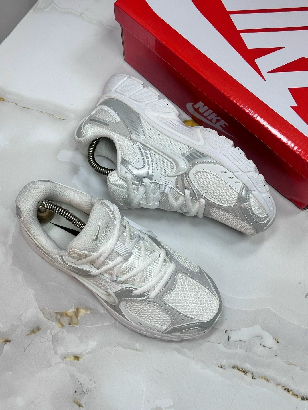 кроссовки nike,женские кроссовки nike,кроссовки nike v 5 rnr,белые кроссовки nike,кроссовки