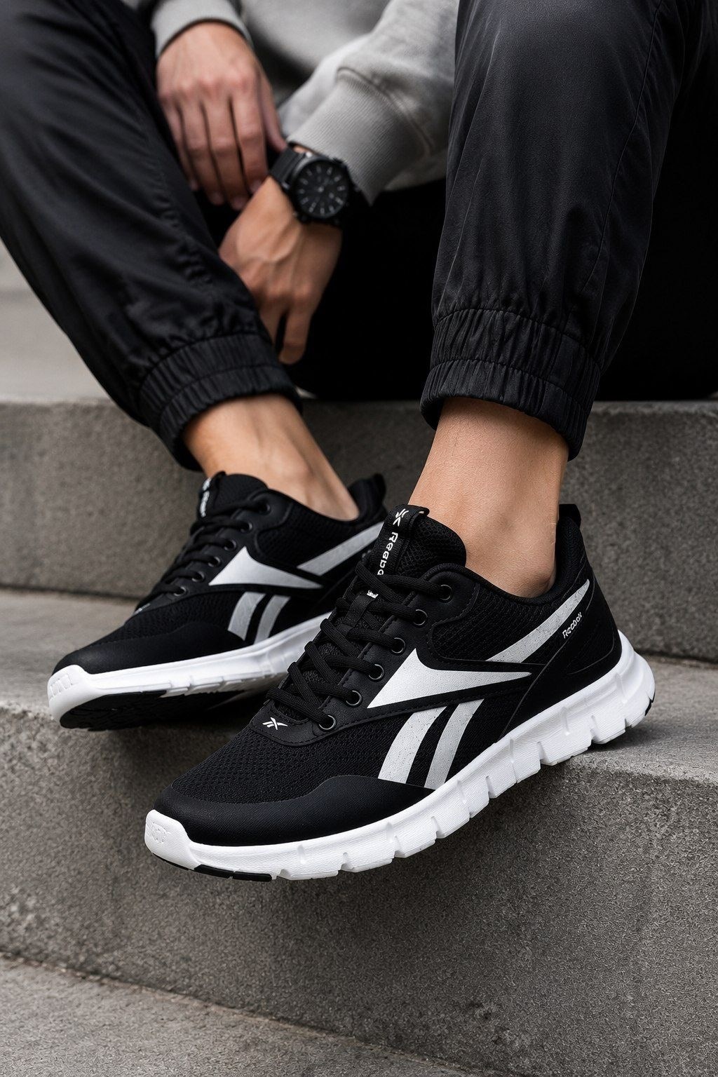 кроссовки reebok,кроссовки мужские reebok,reebok кроссовки reebok,черные кроссовки reebok,кроссовки reebok floatride run fast 2.0