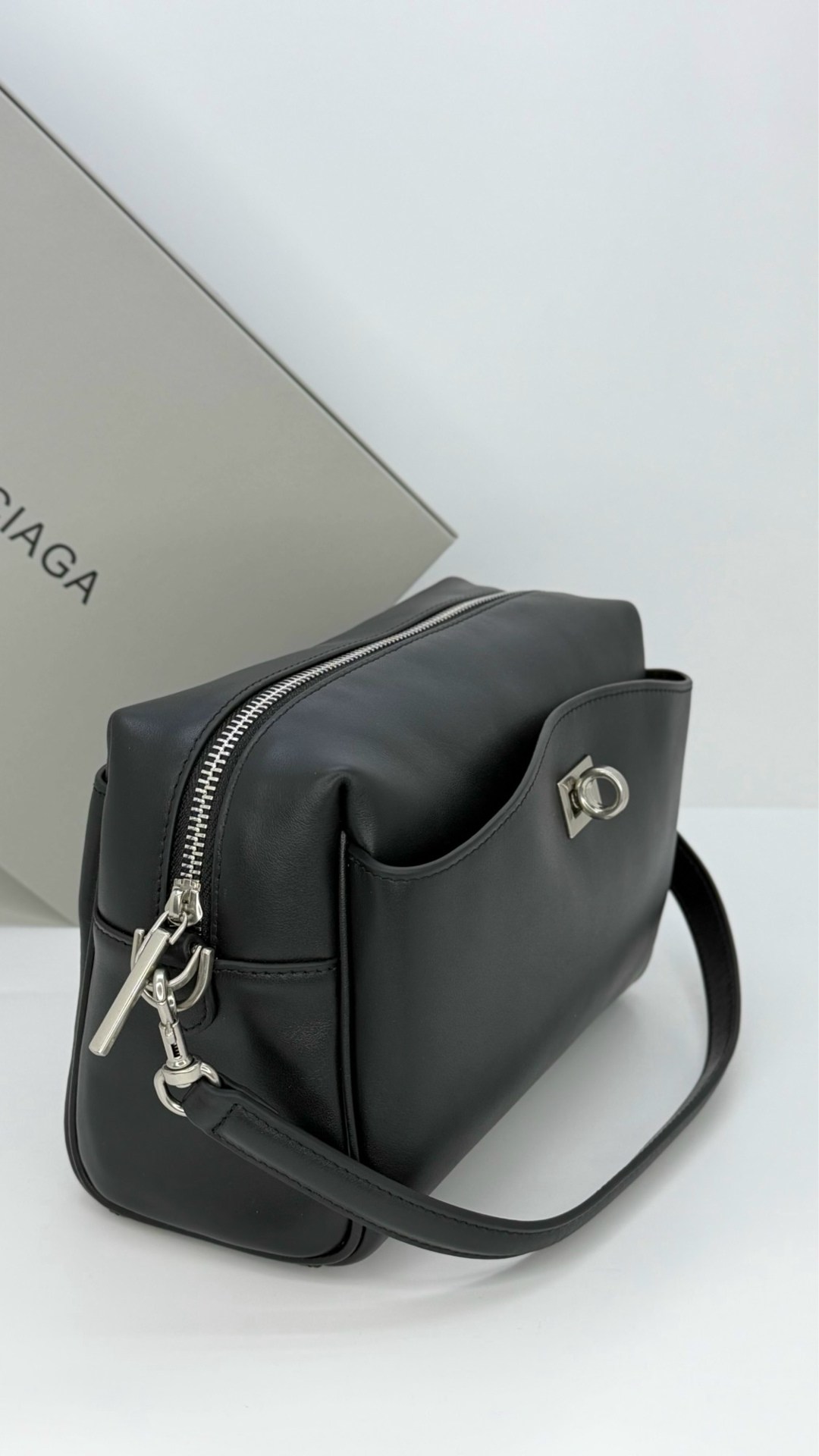 сумка balenciaga,balenciaga balenciaga,сумка balenciaga rodeo,balenciaga сумка на плечо,сумка женская balenciaga