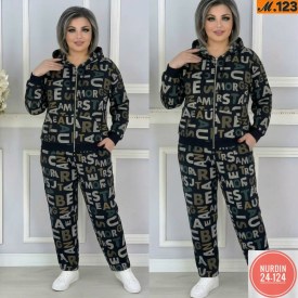 Костюм