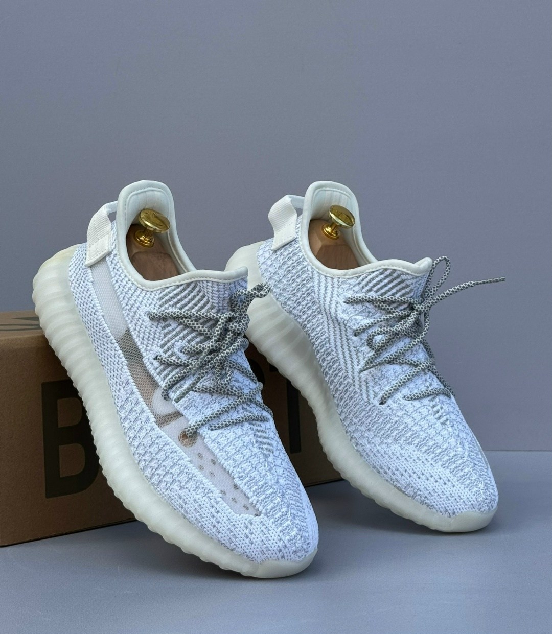 adidas yeezy boost 350 v2 cloud white reflective,adidas yeezy boost 350,adidas yeezy boost 350 v 2,adidas yeezy boost,adidas yeezy boost 350 v2 static