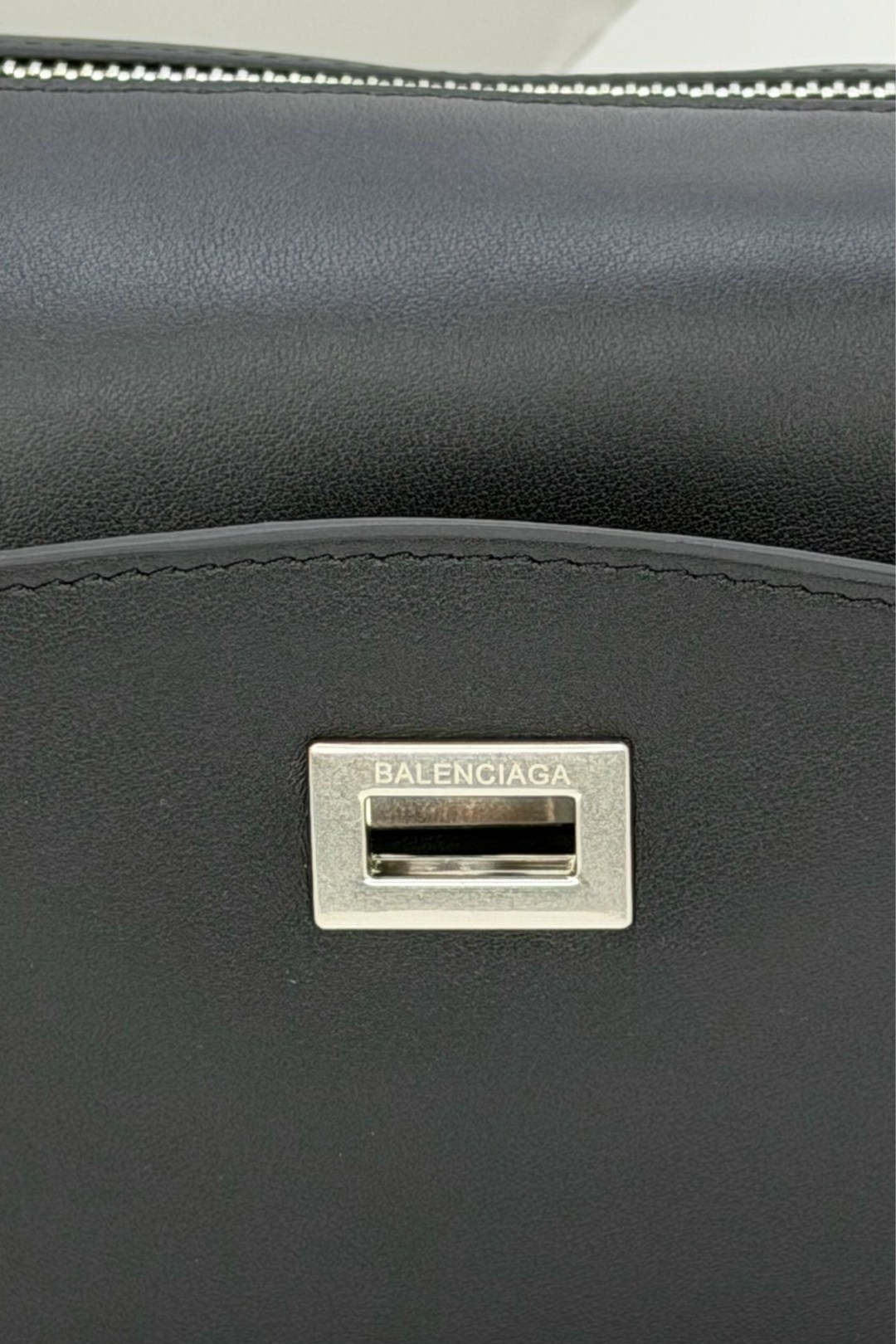 сумка balenciaga,balenciaga balenciaga,сумка balenciaga rodeo,balenciaga сумка на плечо,сумка женская balenciaga