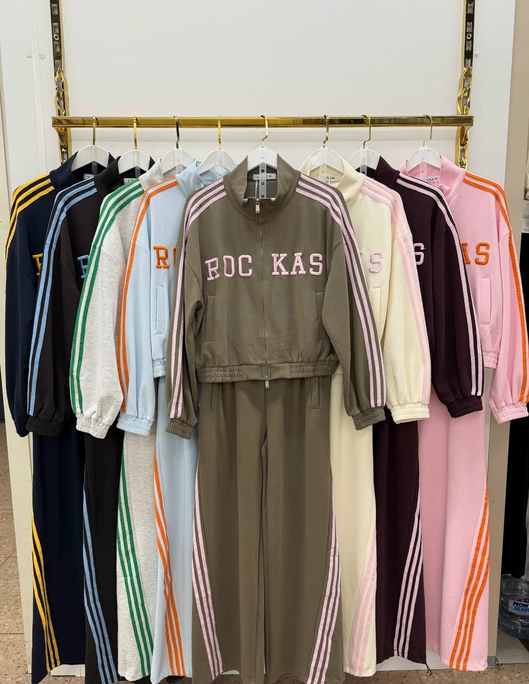 костюм спортивный женский,костюм спортивный adidas,спортивный костюм,костюм спортивный женский adidas,повседневный костюм