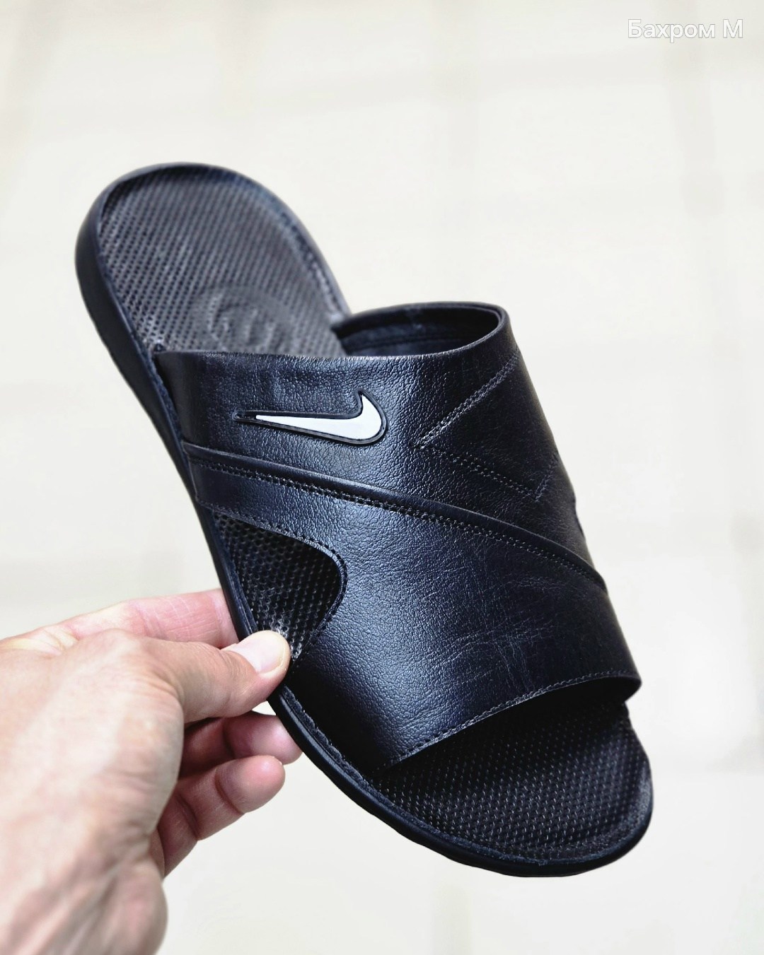 кожаные шлепки мужские адидас,шлепанцы adidas,сланцы adidas chilwyanda fitfoam v20670,шлепки adidas мужские кожаные черные,шлёпки мужские кожаные летние etor