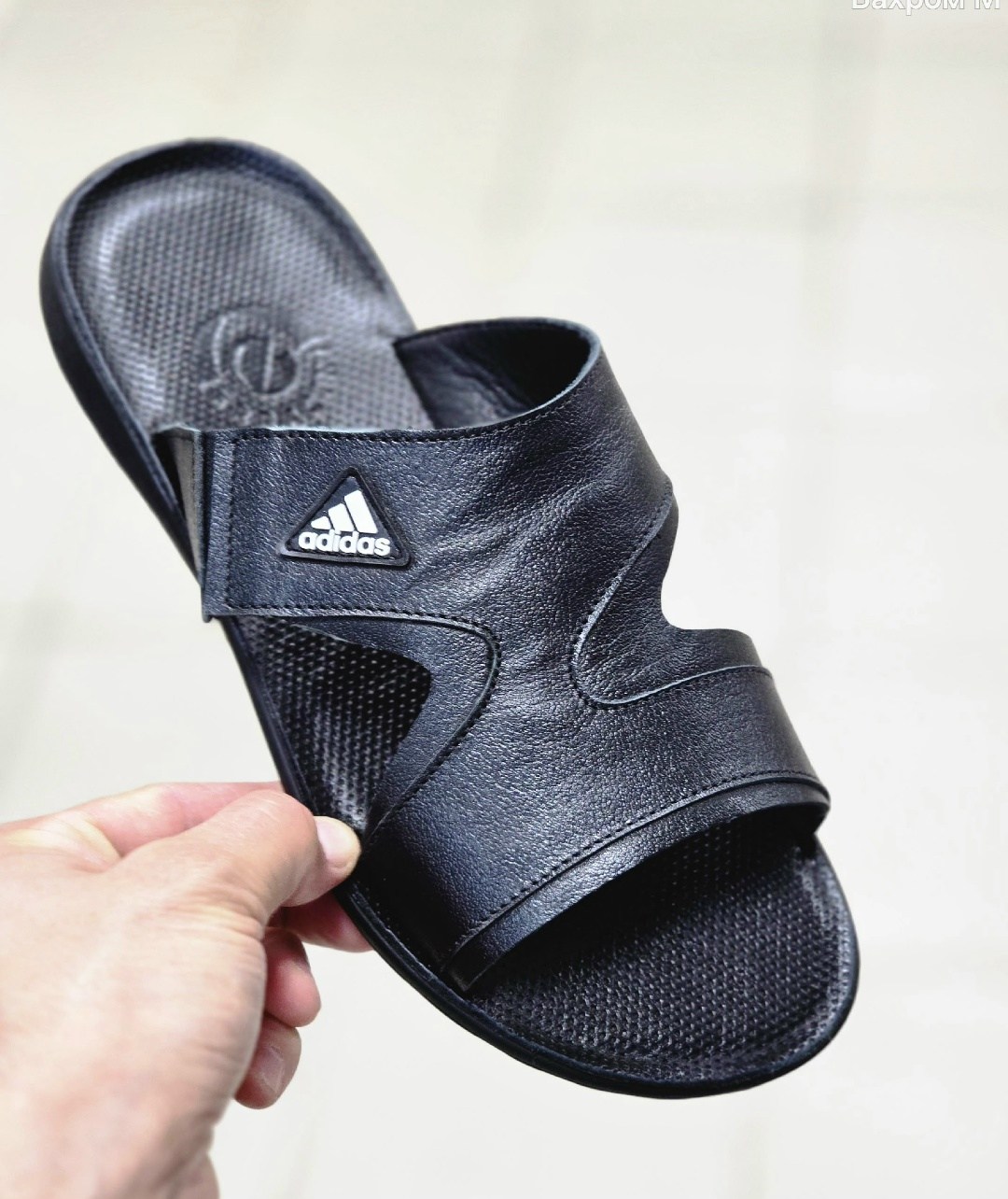 кожаные шлепки мужские адидас,шлепанцы adidas,сланцы adidas chilwyanda fitfoam v20670,шлепки adidas мужские кожаные черные,шлёпки мужские кожаные летние etor