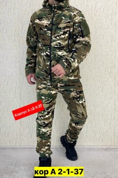Костюм