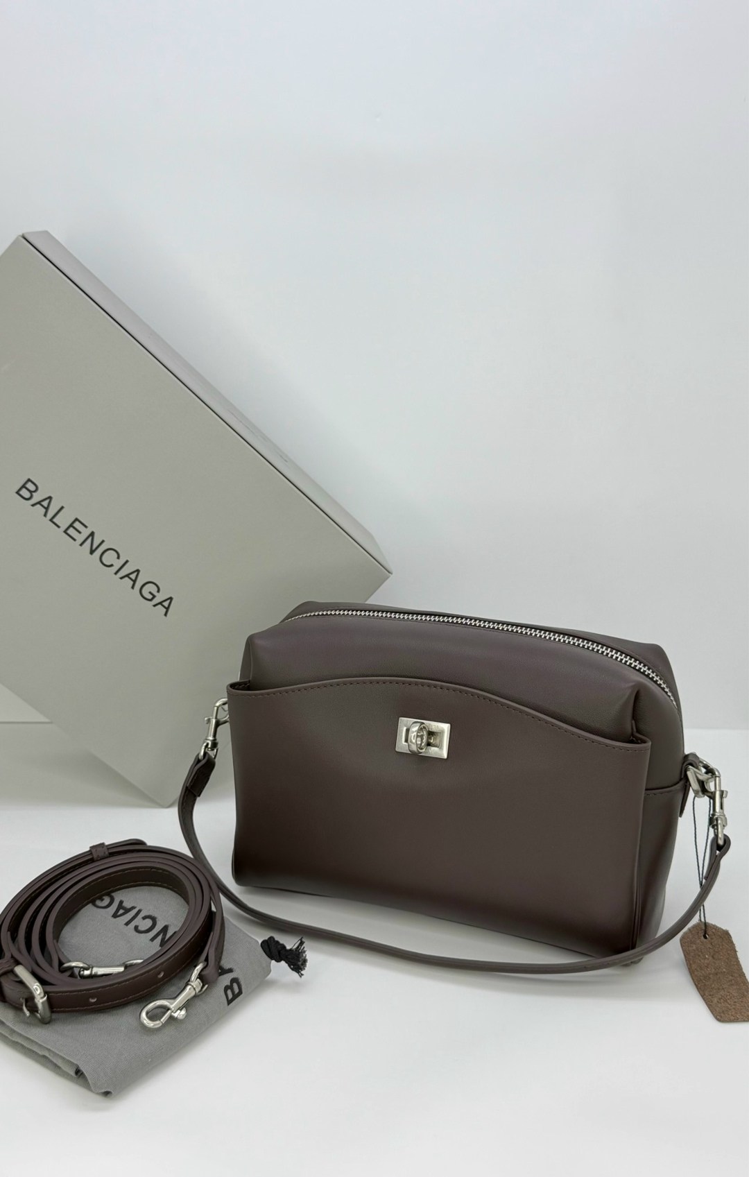 сумка balenciaga,balenciaga balenciaga,сумка balenciaga rodeo,balenciaga сумка на плечо,сумка женская balenciaga