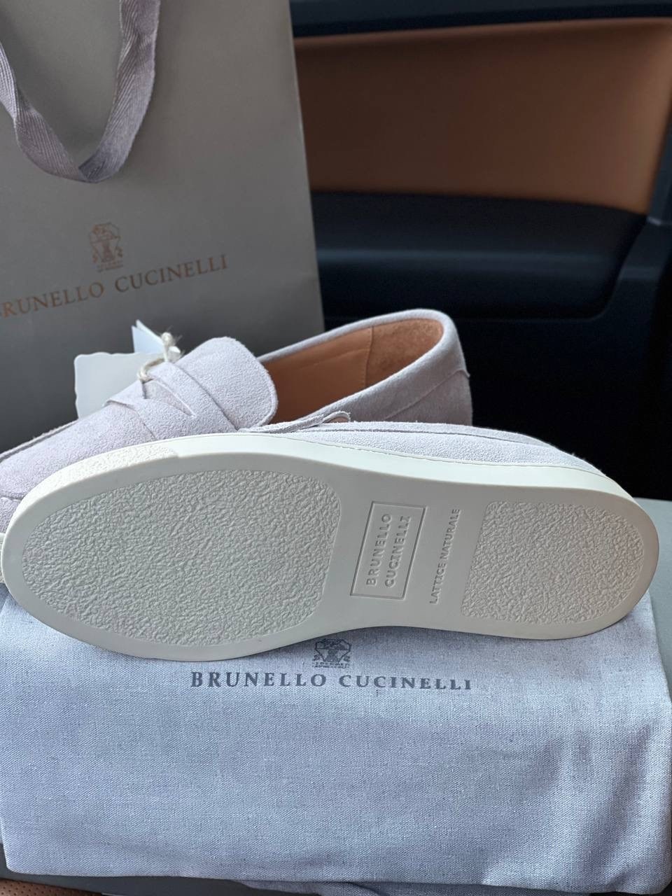 замшевые лоферы brunello cucinelli,лоферы из натуральной замши loro piana premium shoes,лоферы loro piana,лоферы brunello cucinelli,лоферы мужские loro piana