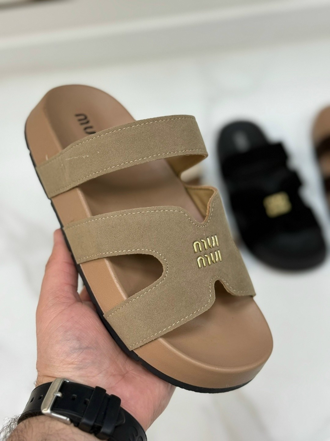 ,шлепки женские,шлепанцы miu miu,женские шлепанцы, женская