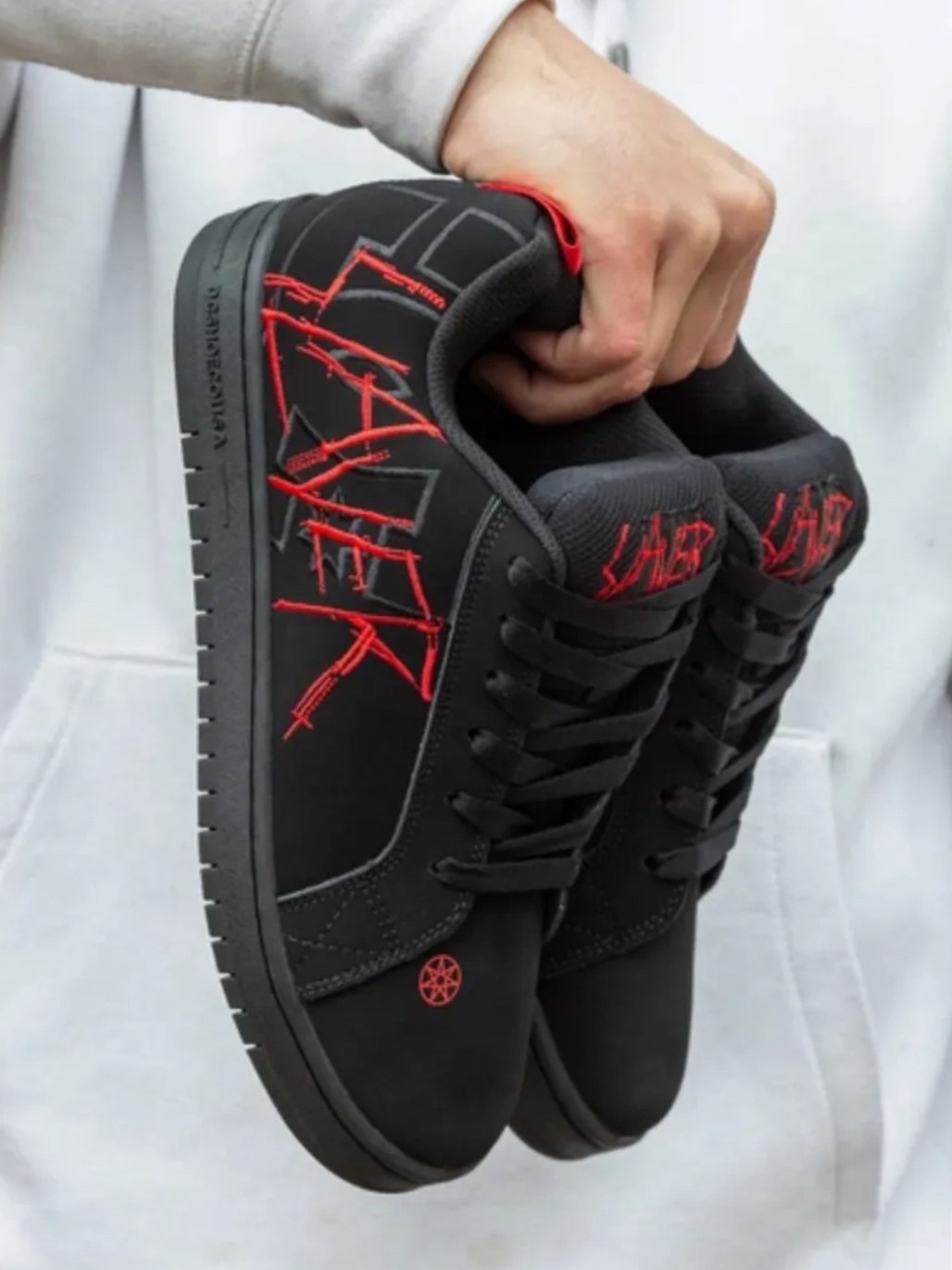 кроссовки slayer,кроссовки slayer court graffik dc shoes,dc x slayer ct graffik shoes black black red,кроссовки dc shoes court graffik,кроссовки