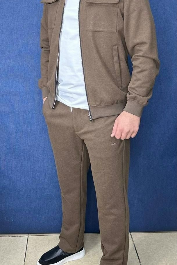 спортивный костюм brunello cucinelli,спортивные костюмы мужские,спортивный костюм,бежевый спортивный костюм,спортивный костюм brioni