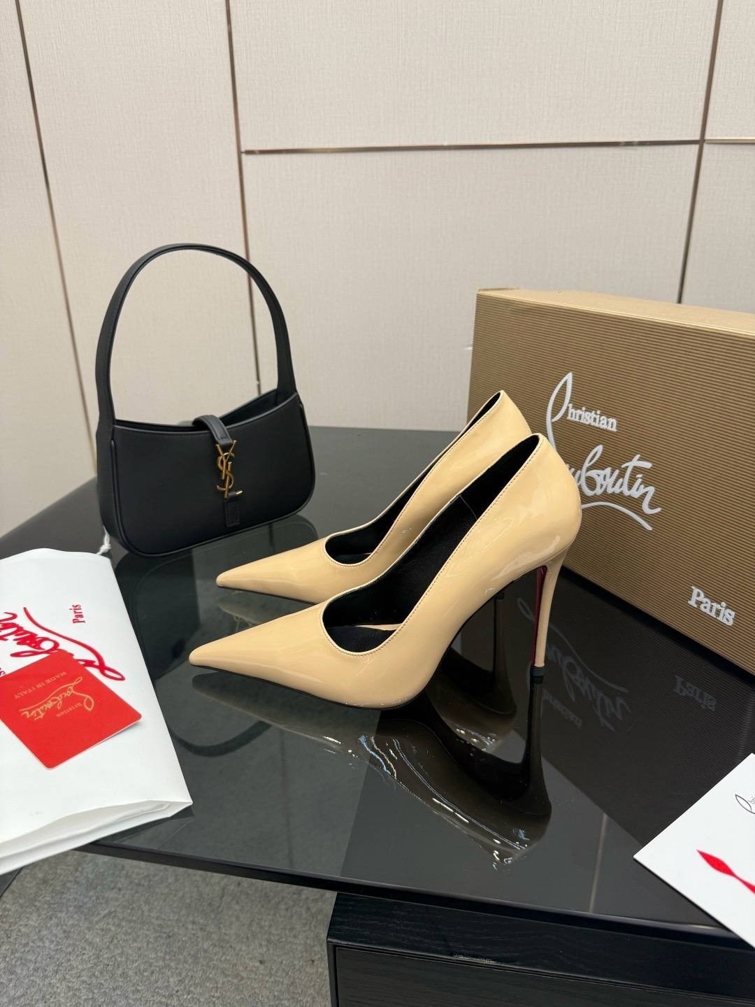 christian louboutin туфли,christian louboutin женские туфли на высоком,лакированные туфли,кристиан лабутен туфли,лабутены высокие