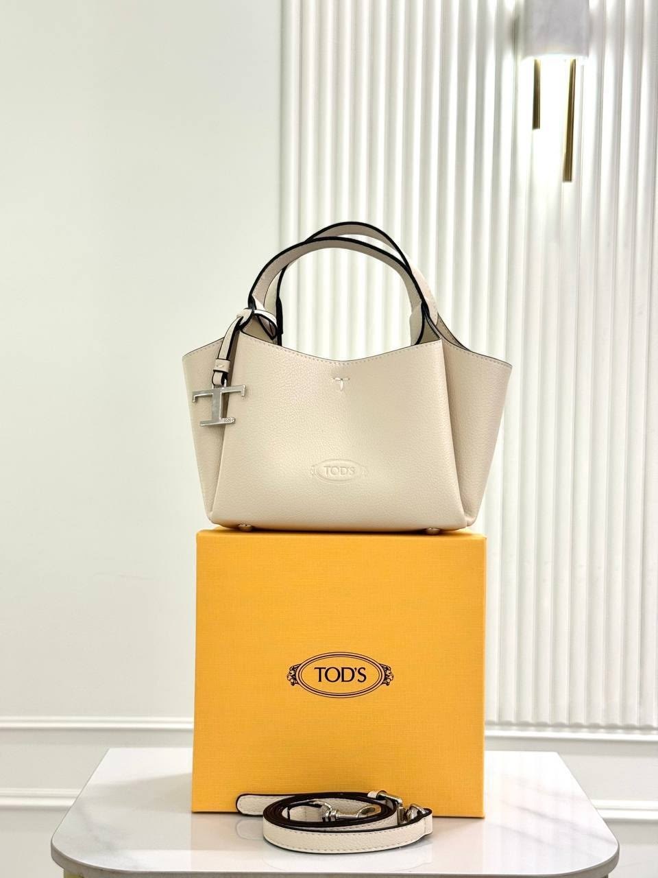 женская сумка tod' s из натуральной кожи,tod's сумка тоут,сумка женская тоут tods,сумка tods,сумка