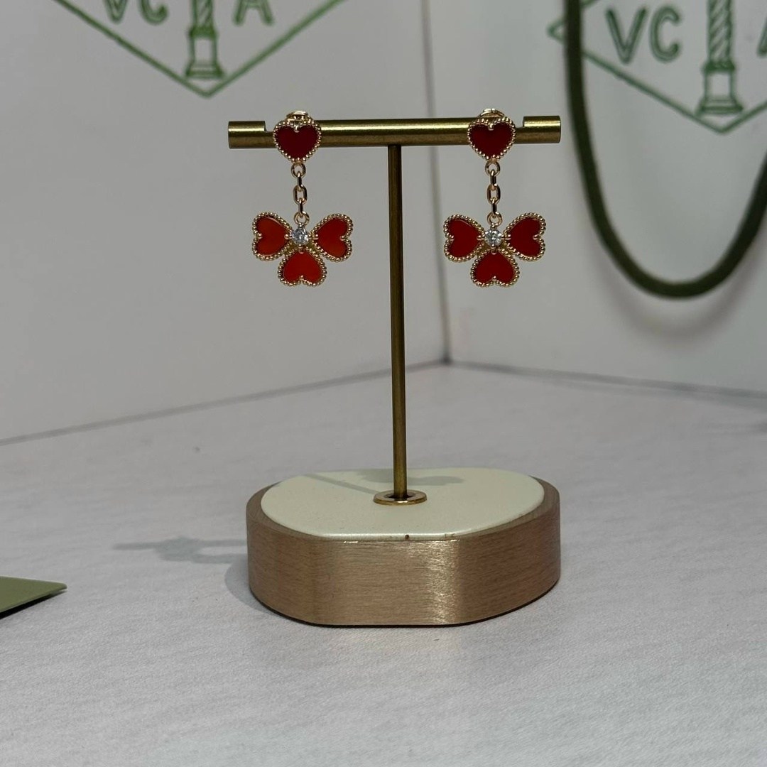 серьги ювелирные,van cleef arpels alhambra серьги,ван клиф комплект,украшения ювелирные,серьги украшения