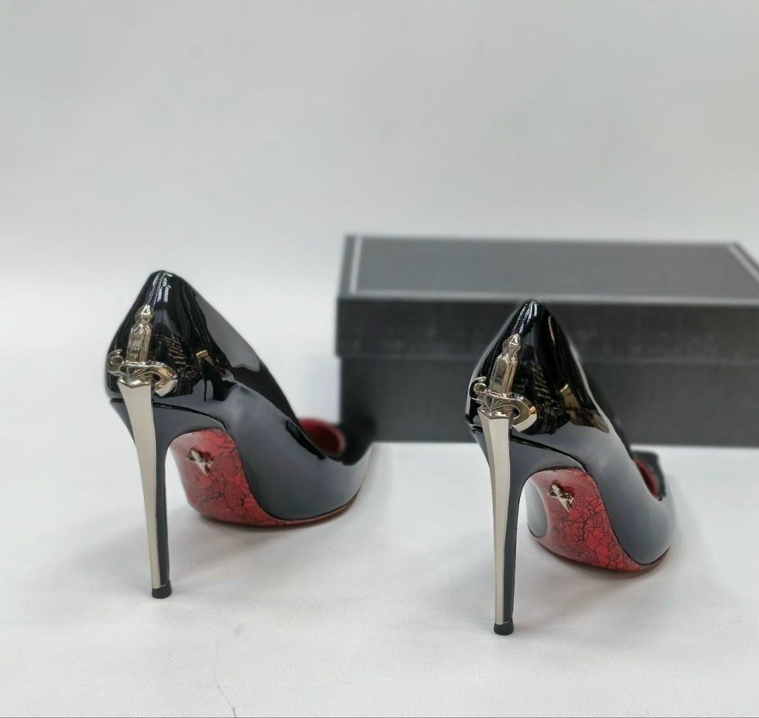 ,туфли christian louboutin,женский туфли,женские каблуки,туфли лодочка