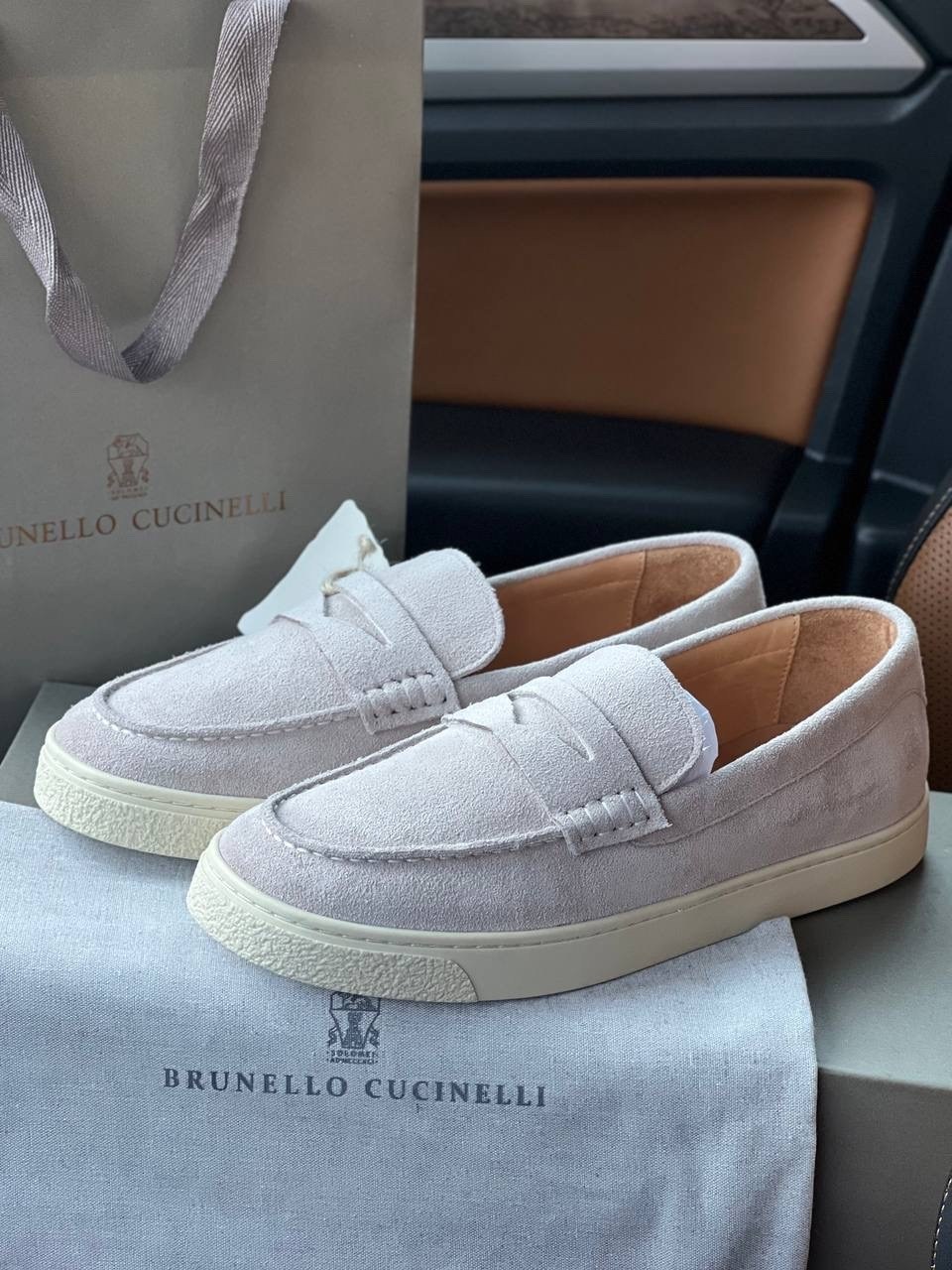 замшевые лоферы brunello cucinelli,лоферы из натуральной замши loro piana premium shoes,лоферы loro piana,лоферы brunello cucinelli,лоферы мужские loro piana