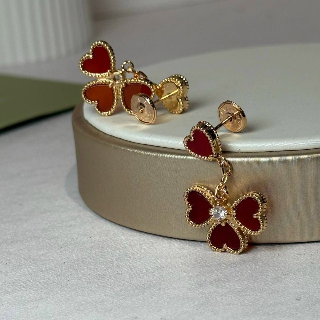 серьги ювелирные,van cleef arpels alhambra серьги,ван клиф комплект,украшения ювелирные,серьги украшения