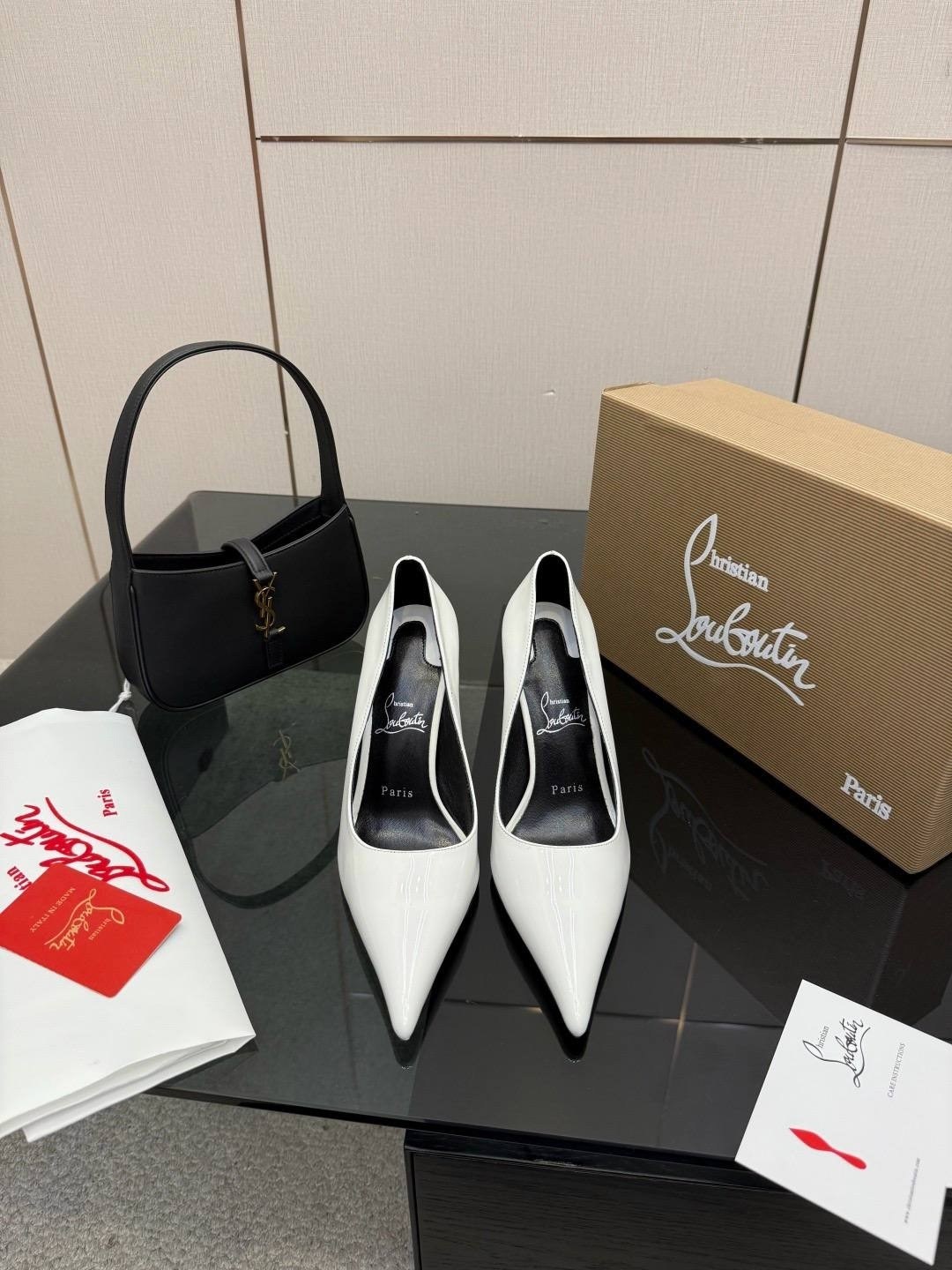 туфли christian louboutin,christian louboutin женские туфли на высоком,туфли кристиан лабутен белые,туфли женские,лодочки кристиан лабутен