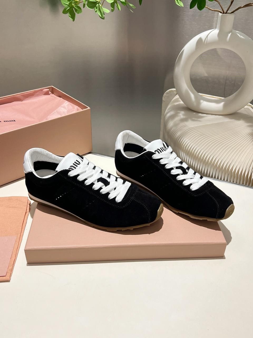 женские кроссовки miu miu,miu miu кроссовки,замшевые кроссовки,кеды miu miu женские,кроссовки miu